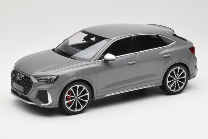 Audi RS Q3 F3 Sportback Siva Minichamps 1:18 155018100 Kovina