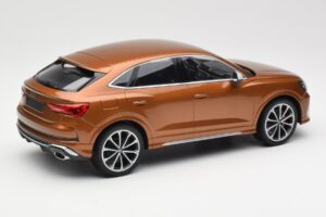 Audi RS Q3 Sportback 8U Brown Metallic Minichamps 1:18 155018104 Kovina – slika 2 od 6