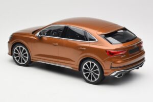 Audi RS Q3 Sportback 8U Brown Metallic Minichamps 1:18 155018104 Kovina – slika 5 od 6