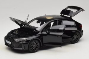 Audi RS3 8Y Sportback Myth Black Norev 1:18 188388 Kovina – slika 2 od 8