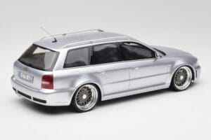 Audi RS4 B5 Avant Srebrna Custom Wheels Otto 1:18 OT521 Smola – slika 2 od 6