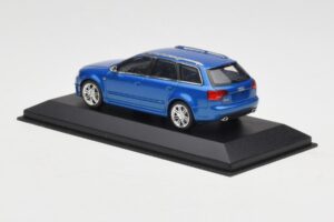 Audi RS4 B7 Avant Blue Metallic Minichamps 1:43 AUDI010 Kovina – slika 3 od 4