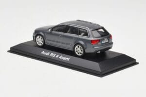 Audi RS4 B7 Avant Siv Minichamps 1:43 5010509223 Kovina – slika 3 od 4