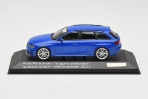 Audi RS4 B8 Avant Nogaro Blue Božična Izbira 2014 Minichamps 1:43 AUDI003 Kovina