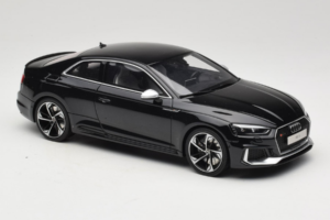 Audi RS5 B9 Coupe Črn GT Spirit 1:18 GT751 Smola – slika 4 od 6