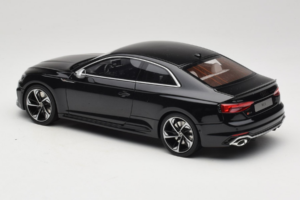 Audi RS5 B9 Coupe Črn GT Spirit 1:18 GT751 Smola – slika 5 od 6