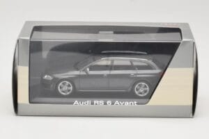 Audi RS6 C5 Avant Daytona Grey Minichamps 1:43 5010710233 Kovina – slika 4 od 4
