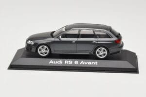 Audi RS6 C5 Avant Daytona Grey Minichamps 1:43 5010710233 Kovina