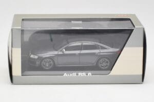 Audi RS6 C6 Daytona Grey Minichamps 1:43 5010810123 Kovina – slika 4 od 4