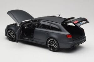 Audi RS6 C7 Avant Matt Grey Minichamps 1:18 110012012 Kovina – slika 5 od 8