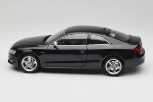 Audi S5 B8 Coupe Črn Norev 1:18 188360 Kovina – slika 4 od 8