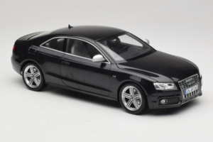 Audi S5 B8 Coupe Črn Norev 1:18 188360 Kovina – slika 6 od 8