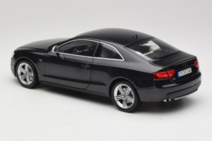 Audi S5 B8 Coupe Črn Norev 1:18 188360 Kovina – slika 7 od 8