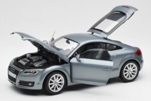Audi TT 8J Condor Siv Minichamps 1:18 5010500415 Kovina – slika 2 od 8