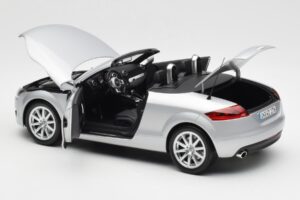 Audi TT 8J Roadster Svetlo Srebrn Minichamps 1:18 5010500515 Kovina – slika 5 od 8