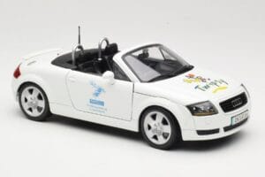 Audi TT 8N Kabriolet Bel Maisto 1:18 56065 Kovina – slika 6 od 8