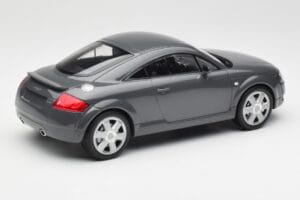 Audi TT 8N Coupe Grey Metallic Minichamps 1:18 155017020 Kovina – slika 2 od 6