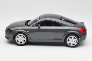 Audi TT 8N Coupe Grey Metallic Minichamps 1:18 155017020 Kovina – slika 3 od 6