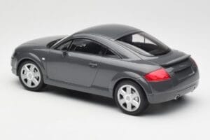 Audi TT 8N Coupe Grey Metallic Minichamps 1:18 155017020 Kovina – slika 5 od 6