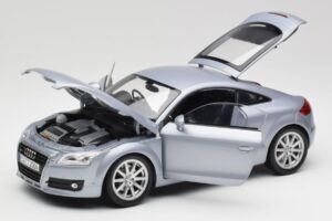 Audi TT 8N RHD Lake Srebrna Metalik Minichamps 1:18 150015020 Kovina – slika 2 od 8