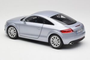 Audi TT 8N RHD Lake Srebrna Metalik Minichamps 1:18 150015020 Kovina – slika 7 od 8