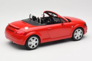 Audi TT 8N Roadster Rdeč Minichamps 1:18 155017032 Kovina – slika 2 od 6