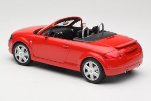 Audi TT 8N Roadster Rdeč Minichamps 1:18 155017032 Kovina – slika 5 od 6