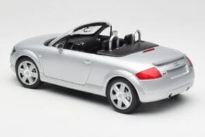 Audi TT 8N Roadster Silver Metallic Minichamps 1:18 155017031 Kovina – slika 5 od 6