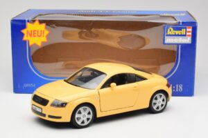 Audi TT 8N Rumen Revell 1:18 08954-M1 Kovina – slika 8 od 8