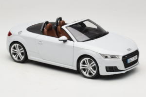 Audi TT 8S Roadster Glacier White Minichamps 1:18 5011400515 Kovina – slika 6 od 8