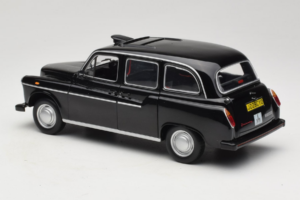 Austin FX4 London Taxi Črn Minichamps 1:18 180136000 Kovina – slika 7 od 8