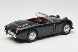 Austin-Healey Sprite Leaf Green Revell 1:18 08837 Kovina – slika 3 od 8