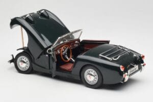 Austin-Healey Sprite Leaf Green Revell 1:18 08837 Kovina – slika 5 od 8