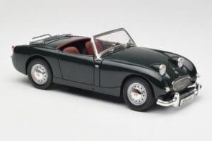Austin-Healey Sprite Leaf Green Revell 1:18 08837 Kovina – slika 6 od 8