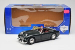 Austin-Healey Sprite Leaf Green Revell 1:18 08837 Kovina – slika 8 od 8