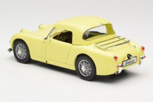 Austin-Healey Sprite Mk1 Rumena Revell 1:18 8835 Kovina – slika 7 od 8