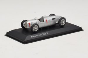 Auto Union Typ B #1 Srebrna Minichamps 1:43 5031300313 Kovina – slika 2 od 5