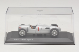 Auto Union Typ B #1 Srebrna Minichamps 1:43 5031300313 Kovina – slika 4 od 5