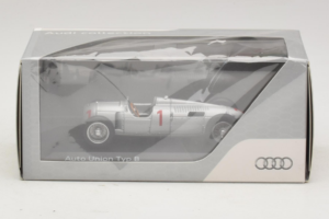 Auto Union Typ B #1 Srebrna Minichamps 1:43 5031300313 Kovina – slika 5 od 5
