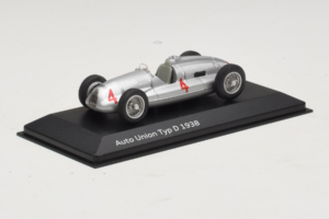 Auto Union Typ D #4 Srebrna Minichamps 1:43 5030900703 Kovina – slika 2 od 4