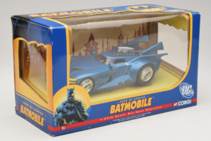 Batmobile DC Comics Corgi 1:24 77511 Kovina – slika 2 od 3
