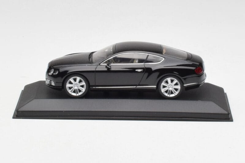 Bentley Continental GT Beluga Črn Minichamps 1:43 436139980 Kovina