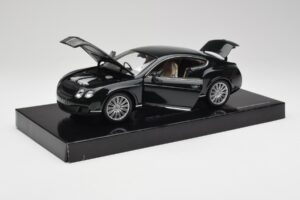 Bentley Continental GT Cumbrian Zelen Minichamps 1:18 103139623 Kovina – slika 2 od 8