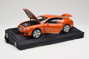 Bentley Continental GT Orange Metallic Minichamps 1:18 100139921 Kovina – slika 2 od 8