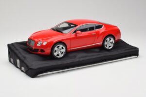 Bentley Continental GT St. James Red Minichamps 1:18 100139922 Kovina