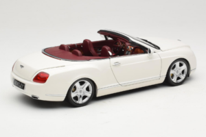 Bentley Continental GTC Bel Minichamps 1:18 100139032 Kovina – slika 3 od 8