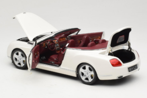 Bentley Continental GTC Bel Minichamps 1:18 100139032 Kovina – slika 5 od 8