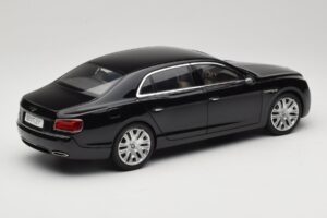 Bentley Flying Spur W12 Diamond Black Kyosho 1:18 08891DBK Kovina – slika 3 od 8