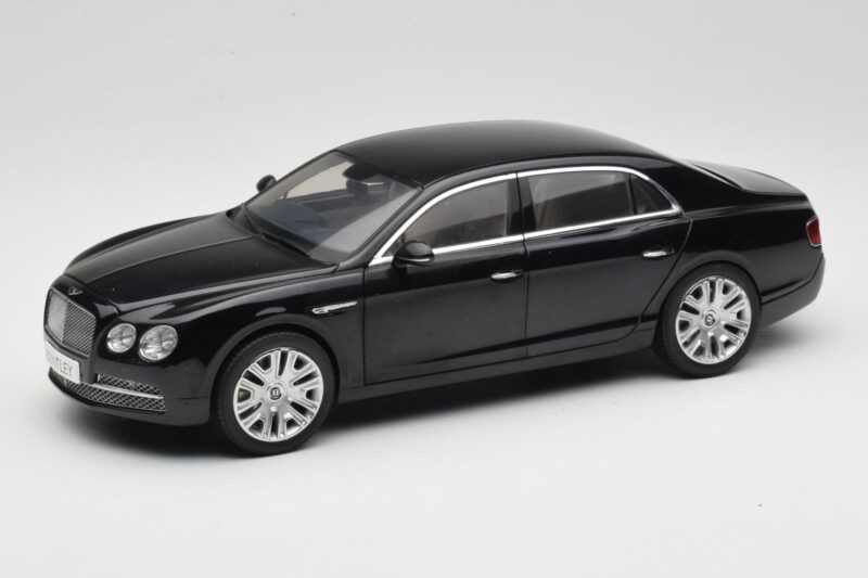 Bentley Flying Spur W12 Onyx Black Kyosho 1:18 08891NX Kovina
