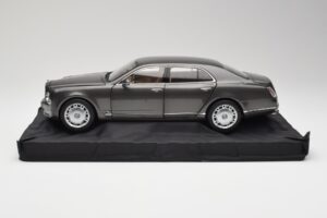 Bentley Mulsanne Brodgar Metallic Minichamps 1:18 BL843 Kovina – slika 4 od 8